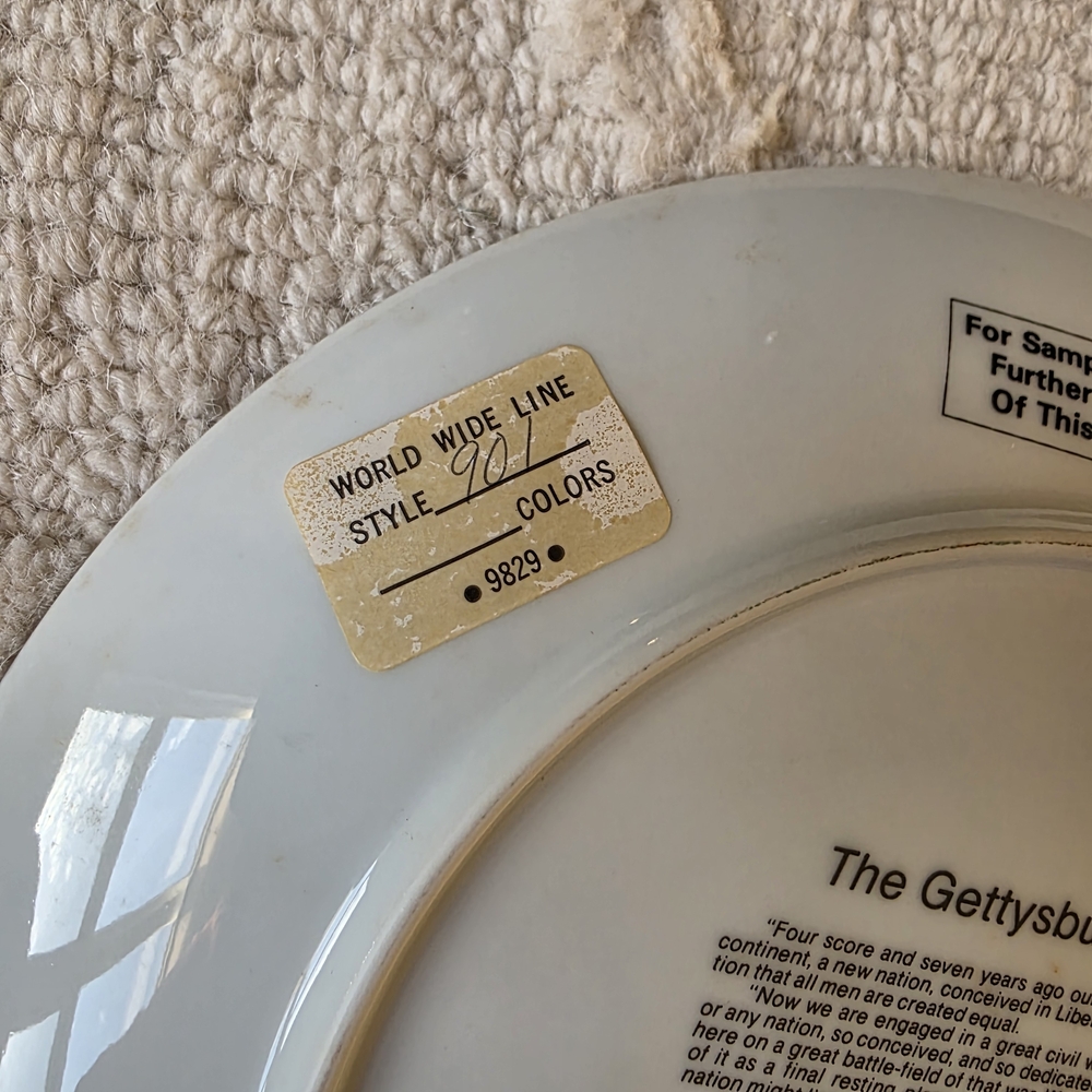 Vintage Lincoln Decorative Plate - Black & White with Gold Rim - Picture 4 of 12